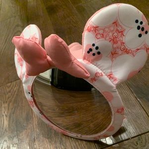 Minnie Mouse Ears Car Mirror for Carseats in Pink